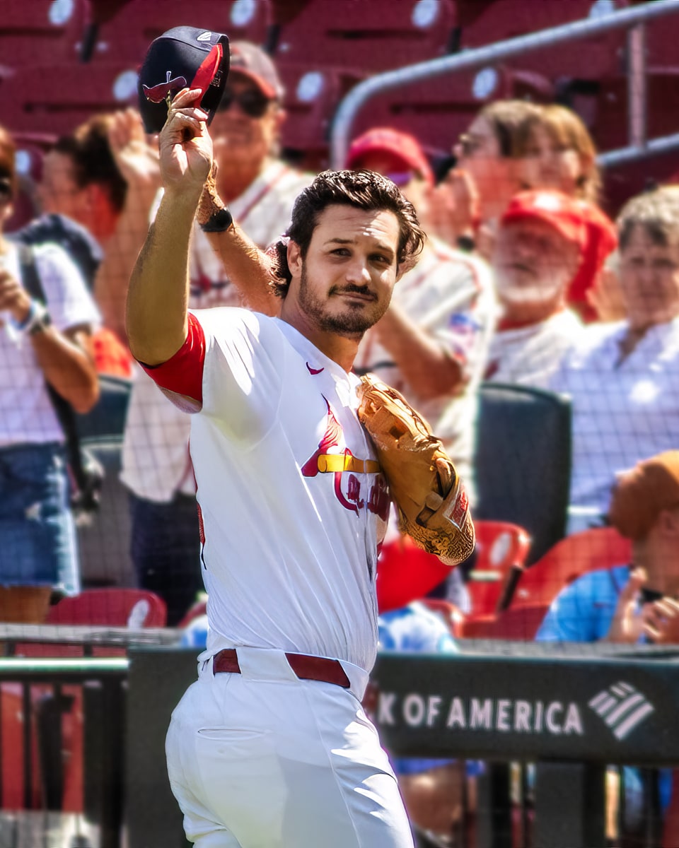 Nolan Arenado tips his cap to fans in a St. Louis Cardinals uniform in September 2025.